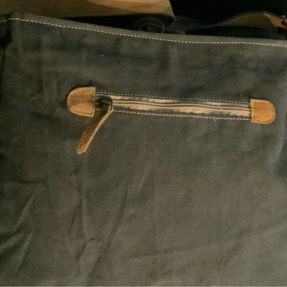 Hopofly Multicolor Hairon Handbag NWT - Picture 2 of 6